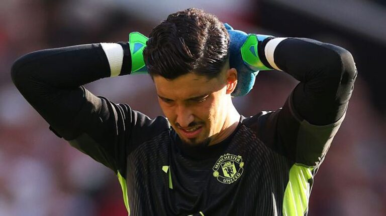 Manchester United’s Goalkeeper Woes: Can Onana and Bayindir Be Replaced?